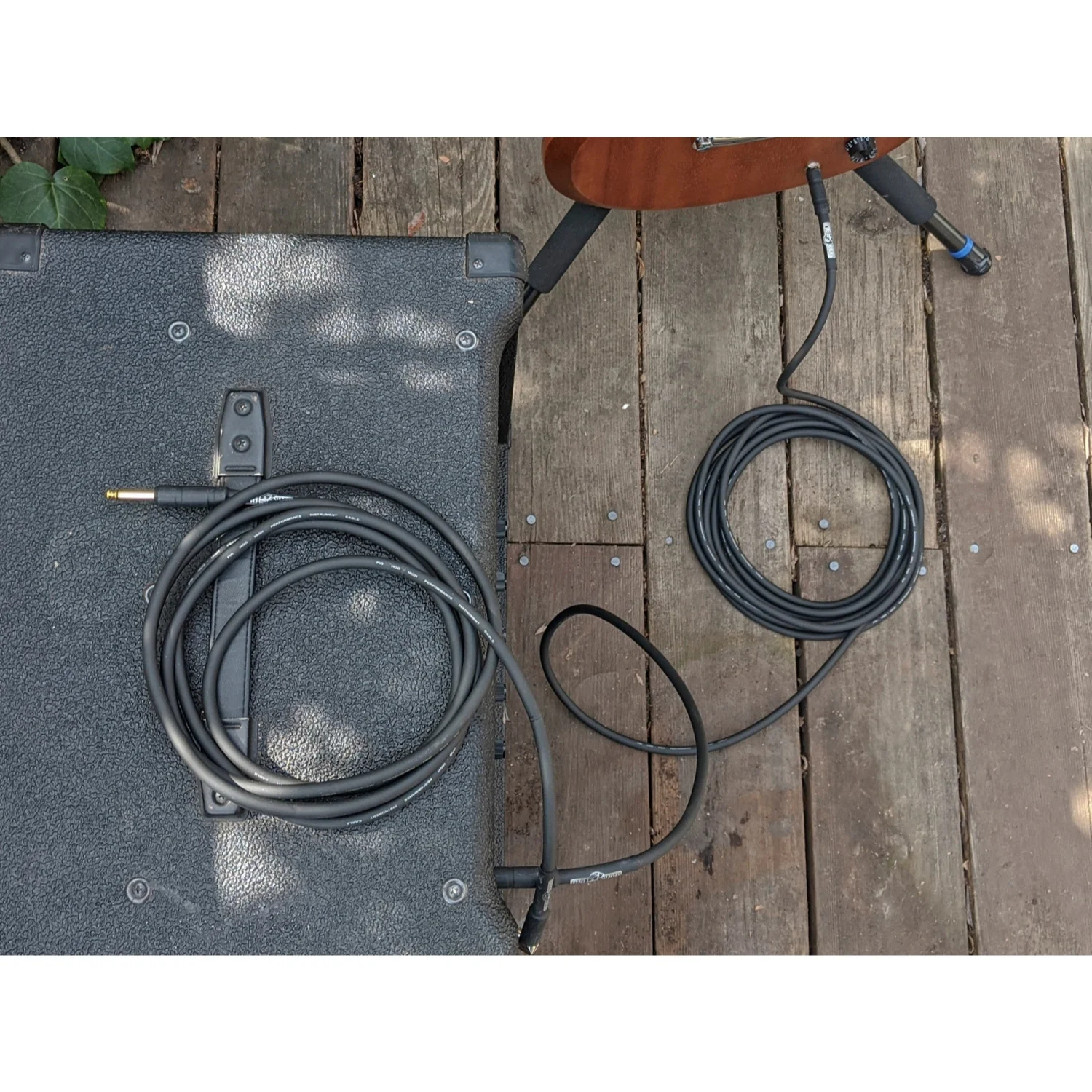Pig Hog Tour Grade 18.5 Instrument Cable 1/4 Inch to 1/4 Inch Straight Connectors - PH186 - 2 Units - Image 3