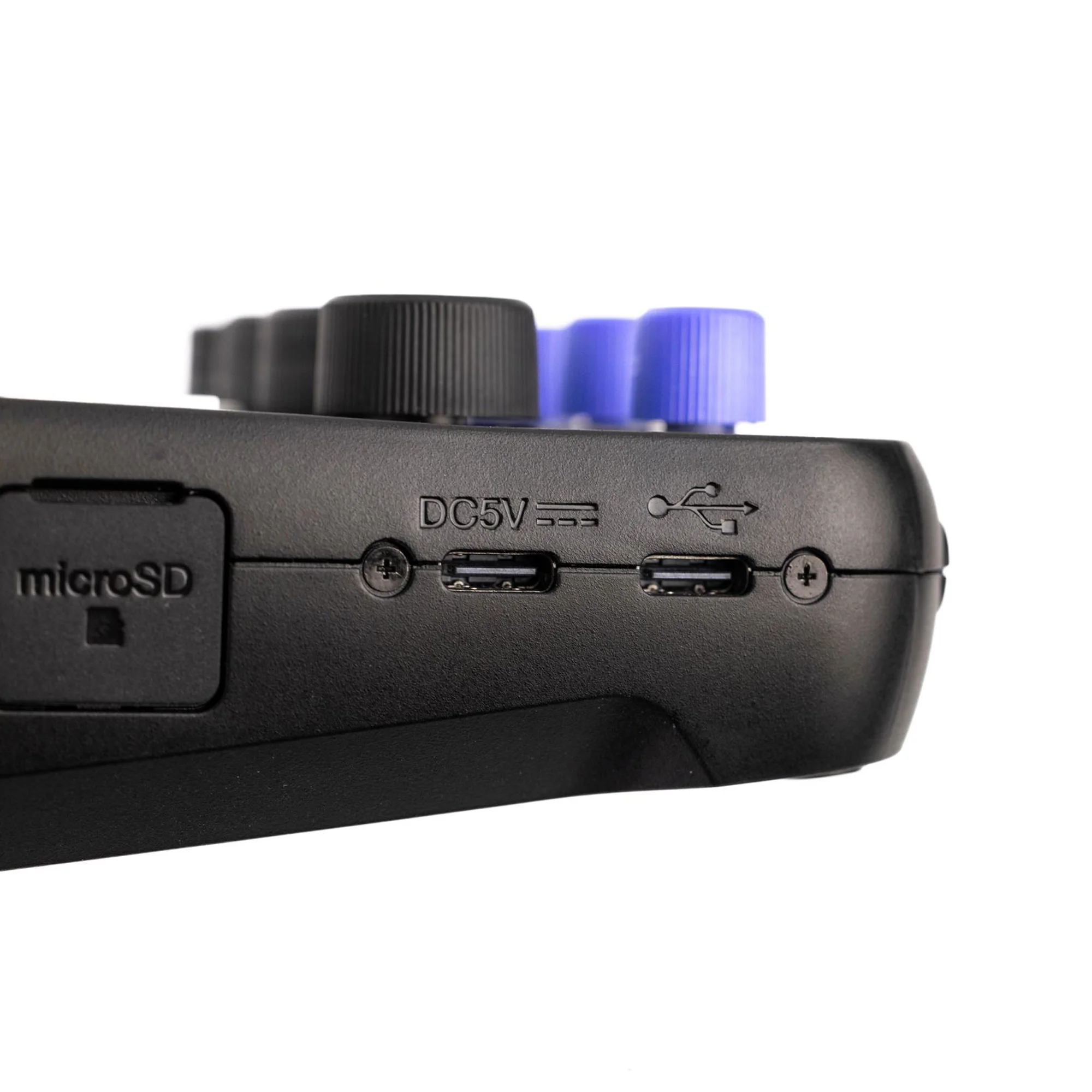 Zoom PodTrak P4next Portable Multitrack Podcast Recorder - Image 7